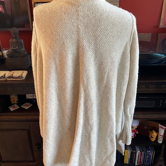 Free People sweater EUC - Picture 2 of 7